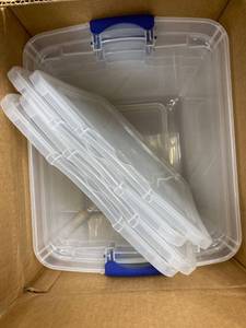 lot 62738 image: 4 CLEAR ORGANIZER CONTAINERS WITH LIDS