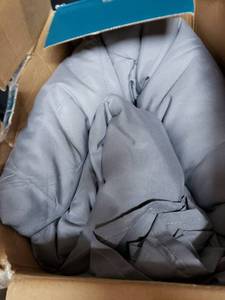 lot 2854 image: Bedsure Bed In A Bag Gray Comforter Set Queen