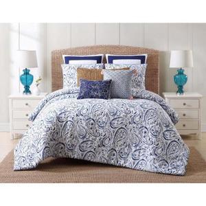 lot 2842 image: King Quilt Set White & Blue