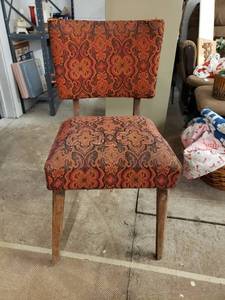 lot 58093 image: Vintage Chair