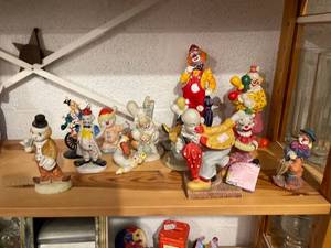 lot 58137 image: lot of 12 clowns