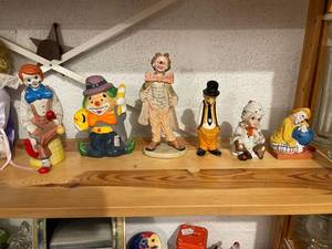 lot 58139 image: lot of 6 clowns