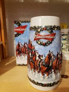 lot 58144 image: 2009 Budweiser Stein wBox