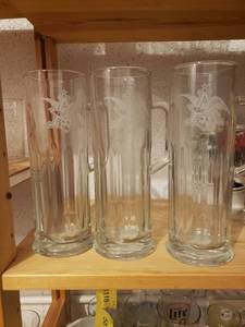 lot 58152 image: Set 3 Budweiser Glasses