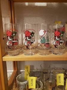 lot 58154 image: Set 4 Holly Hobbie Coca Cola Glasses