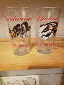 lot 58170 image: Set 2 Armed Forces Budweiser Glasses