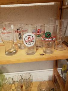 lot 58171 image: Lot 7 Budweiser Glasses