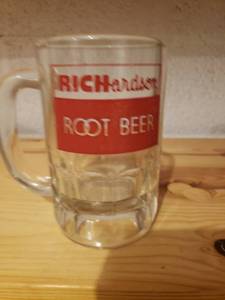 lot 58172 image: Richardson Root Beer Mug