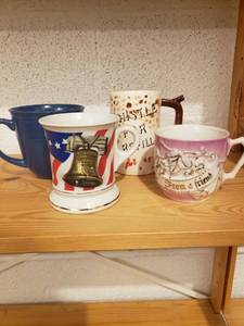 lot 58188 image: Lot 4 Random Coffee Cups