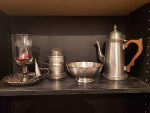 lot 58192 image: Lot 4 Pewter Items