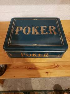 lot 58194 image: Poker Set in Tin