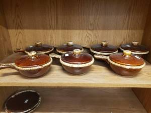 lot 58210 image: Lot of 7 Hull USA Brown Drip Single Casseroles