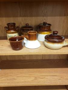 lot 58221 image: Lot of 6 BrownWhite Stoneware