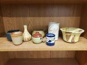 lot 58223 image: Lot of 8 SignedUn-signed Pottery Pieces