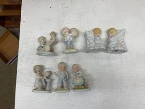 lot 58230 image: 5inch figurines