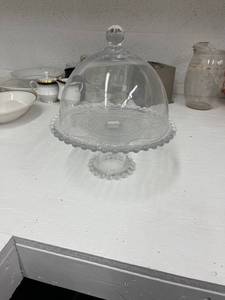 lot 58243 image: 10 inch cake plat