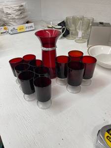 lot 58251 image: red glass