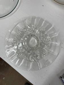 lot 58252 image: cake plate 13 inch