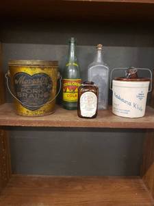 lot 58261 image: Vintage Advertising Lot