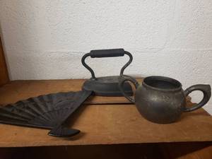 lot 58265 image: Lot 3 Cast IronMetal Items