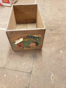 lot 58268 image: Wood Crate