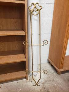 lot 58269 image: Rod Iron Plate Hanger