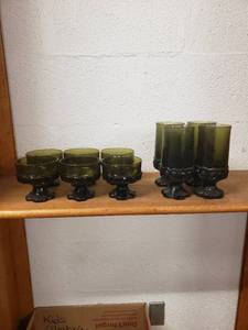 lot 58272 image: Retro Green Heavy Glasses