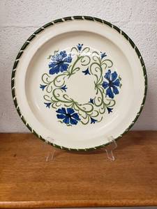 lot 58289 image: Decorative Platter