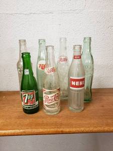 lot 58308 image: Lot of 7 Old Soda Bottles
