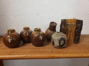 lot 58317 image: PotteryReligious Lot