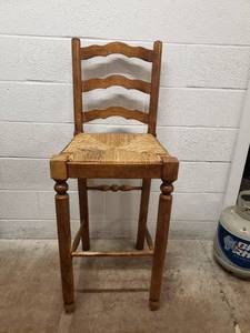 lot 58321 image: Barstool