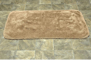 lot 514 image: Garland Rug Finest Luxury Ultra Plush Washable Nylon Rug