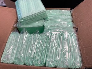 lot 234 image: Medline Heavy Absorbency 30 x 36 Quilted Fluff and Polymer Disposable Underpads, 75 Per Case, Great for Protecting Beds, Furniture, Surfaces