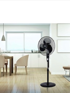 lot 7594 image: BLACKDECKER 16 Inches Stand Fan with Remote