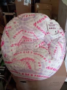 lot 50071 image: Justice bean bag chair
