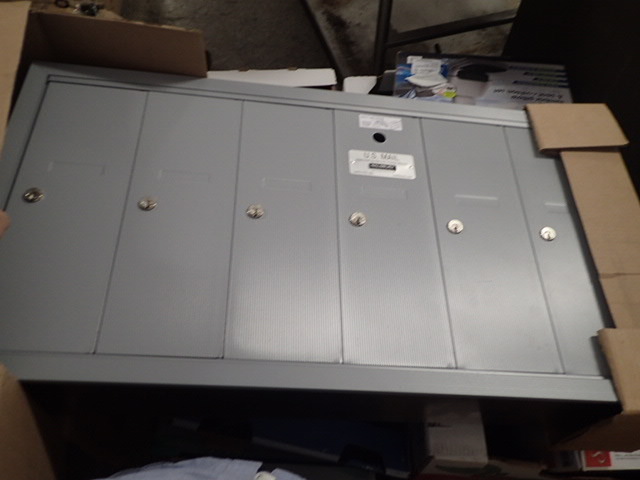 lot 1095 image: SALSBURY INDUSTRIES Vertical Mailbox, 6 Doors, Alum