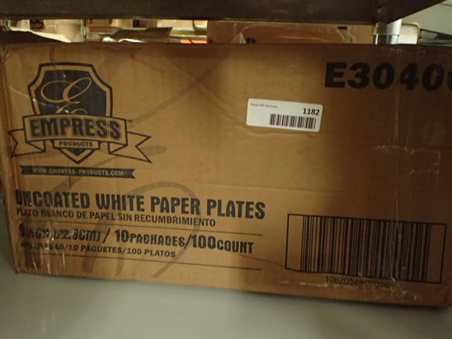 lot 1182 image: Empres White Paper Plates