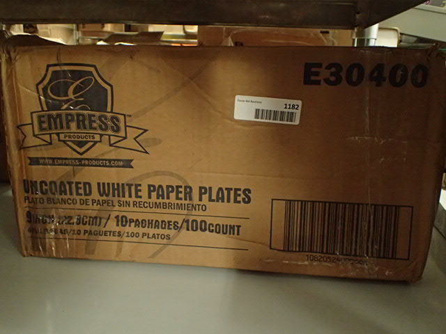 lot 1183 image: Empres White Paper Plates