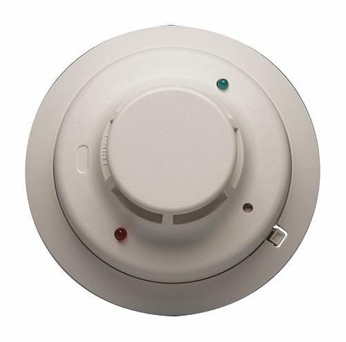 lot 1224 image: Smoke Alarm, Detection Method Photoelectric, No Interconnection Capability, Power Source 1224 VDC, Two-Wire, Visual ...