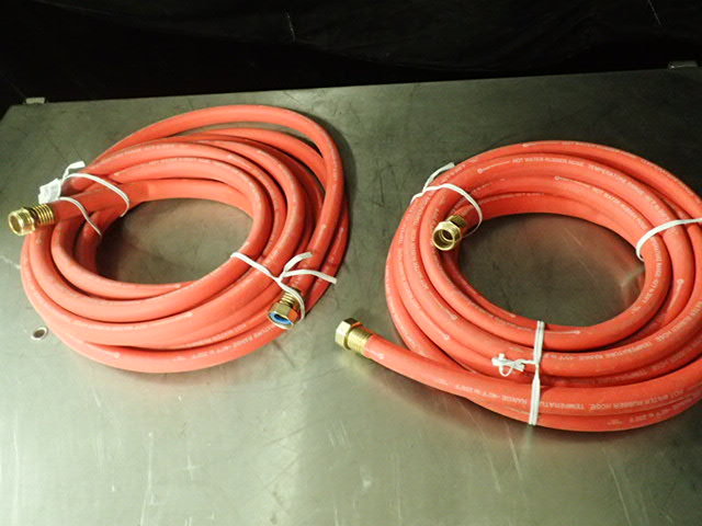 lot 1243 image: Red Hose