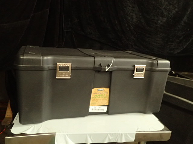 lot 1315 image: CONTICO Rolling Tool Box, Plastic, 32 Overall Width x 17 Overall Depth