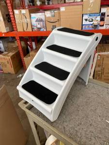 lot 10053 image: Pet Stairs