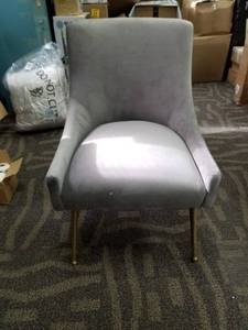 lot 3853 image: Velvet Upholstered Accent Chair