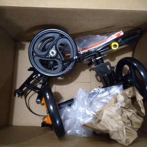 lot 31451 image: BLESS REACH KNEE WHEEL SCOOTER