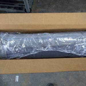 lot 31458 image: LARGE DOG BED LIGHT GREY
