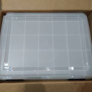lot 31610 image: PLASTIC STORAGE CONTAINERS WITH LIDS CASE OF 4
