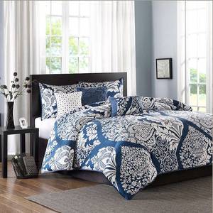 lot 31614 image: Madison Park Vienna Cotton 7-Pc. King Comforter Set Bedding