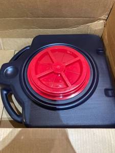 lot 31729 image: O RING DRAIN CONTAINER WITH SEAL TOP