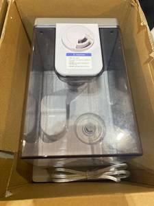lot 31748 image: LEVOIT SMART TOP HUMIDIFIER