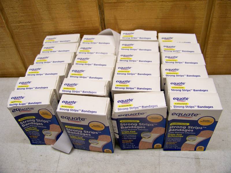 lot 561 image: 24 Boxes Equate Antibacterial Stron Strips Bandages